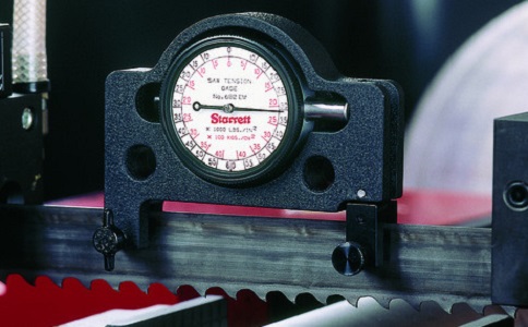 普陀锯切钛合金用双金属带锯条还是硬质合金带锯条？