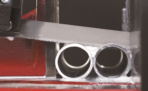 普陀锯切金属材料时出现卡带锯条原因以及处理方法？